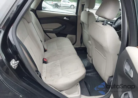 2016 Ford Focus Se z USA, uszkodzony, nr VIN 1FADP3K27GL357168